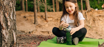 Maty i krzesełka do siedzenia