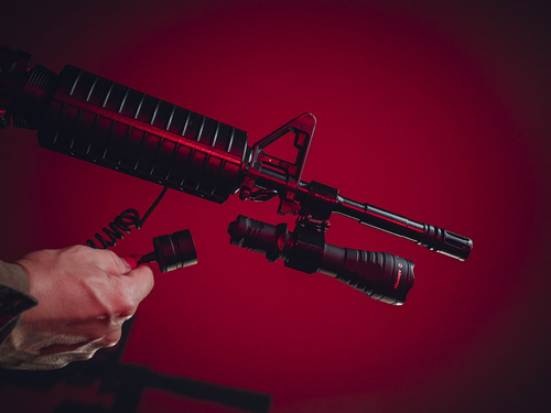 Latarka Armytek Predator Pro Magnet USB / Biały