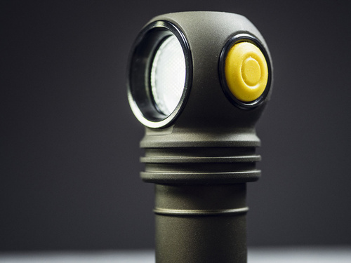 Latarka Armytek Wizard C2 Pro Olive / Biały