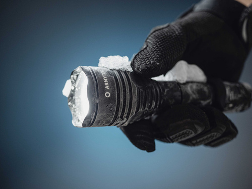 Latarka Armytek Viking Pro Magnet USB / Ciepły