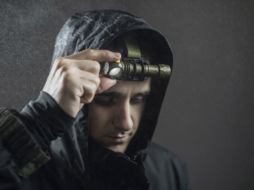 Latarka Armytek Wizard C2 Pro Olive / Biały