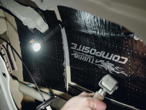 Latarka Armytek Wizard C2 WR Magnet USB / Ciepły & Czerwony