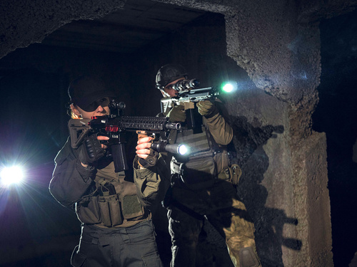 Latarka Armytek Dobermann Pro Magnet USB / Ciepły