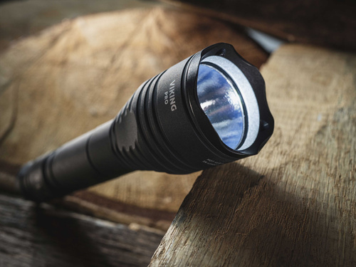 Latarka Armytek Viking Pro Magnet USB / Ciepły