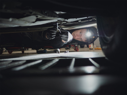 Latarka Armytek Wizard C2 Magnet USB / Biały