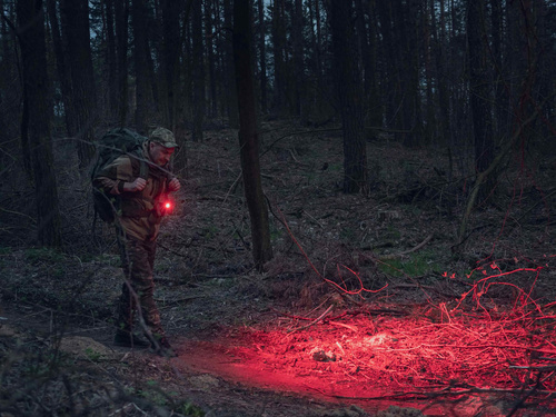 Latarka Armytek Wizard C2 WR Magnet USB / Biały & Czerwony